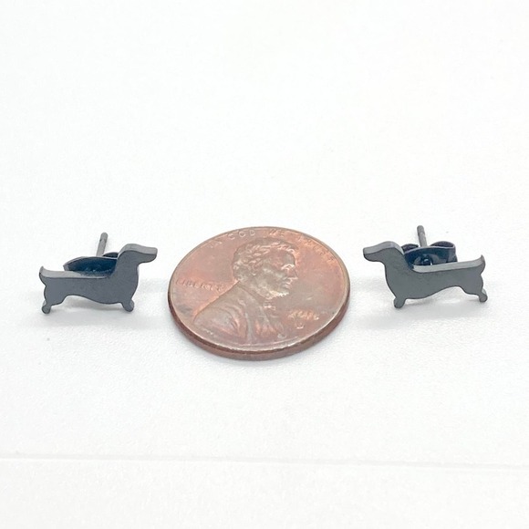 Black Tone Dachshund Weenie Dog Earring Pair - Picture 7 of 8